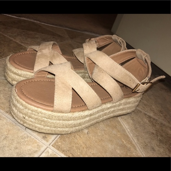 Nude wedges - Picture 3 of 3